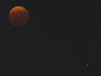 lunecl1  Total Lunar eclipse and Saturn